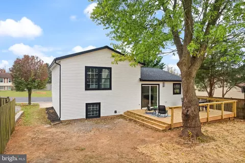 Exterior - 1303 Hillcrest Dr, Frederick, MD 21703 photo 13 of 17
