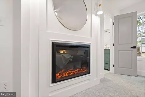 Entry Way - 1303 Hillcrest Dr, Frederick, MD 21703 photo 4 of 10