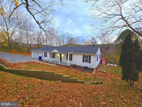 3002 Meadow Hill Dr, Myersville, MD 21773