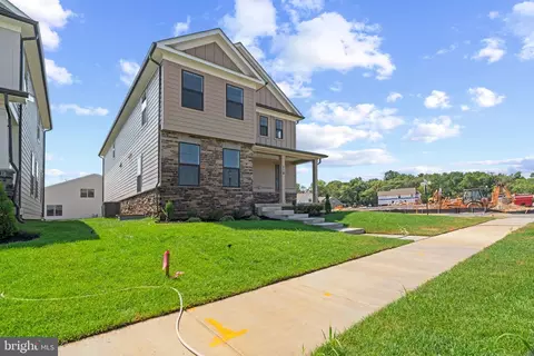 Exterior - 479 Hanson St, Frederick, MD 21701 photo 2 of 4