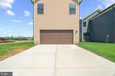 Exterior - 479 Hanson St, Frederick, MD 21701 photo 4 of 4