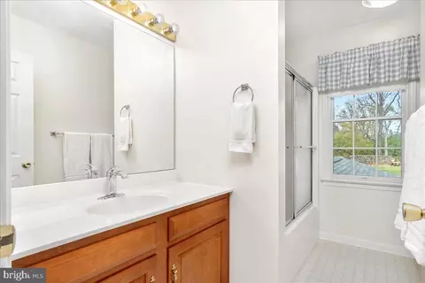 Bath - 3834 Roundtree Rd, Jefferson, MD 21755 photo 2 of 2