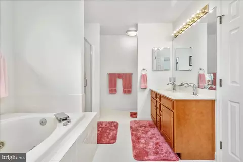 Bath - 3834 Roundtree Rd, Jefferson, MD 21755 photo 1 of 2