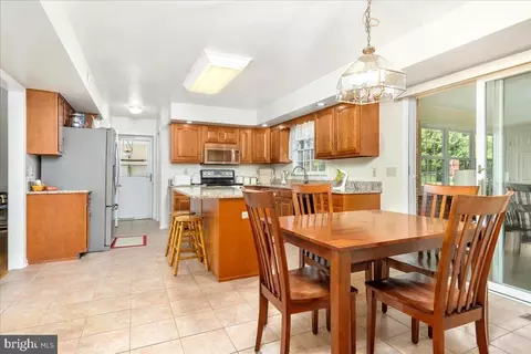 Kitchen - 3834 Roundtree Rd, Jefferson, MD 21755 photo 4 of 4