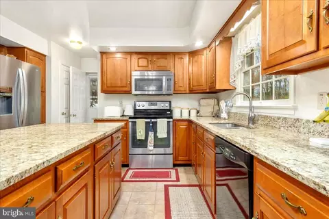 Kitchen - 3834 Roundtree Rd, Jefferson, MD 21755 photo 2 of 4