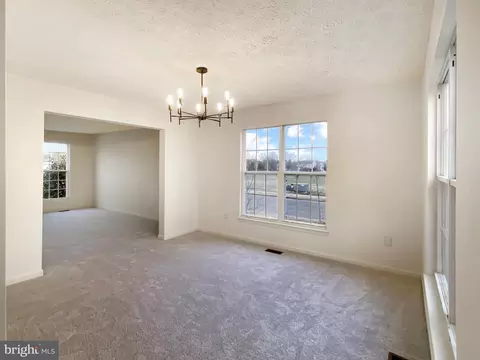 623 Hunting Ridge Dr, Frederick, MD 21703 photo 11