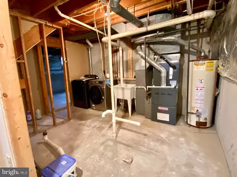 623 Hunting Ridge Dr, Frederick, MD 21703 photo 33