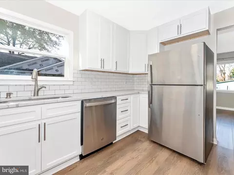 Kitchen - 506 Pearl St, Frederick, MD 21701 photo 5 of 5