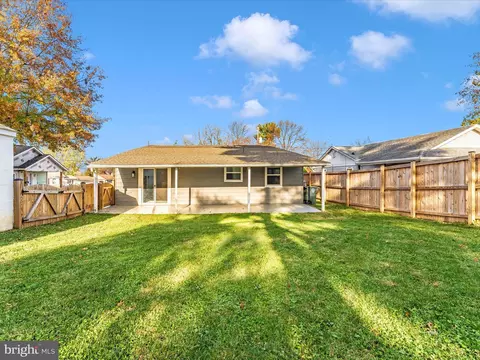 Exterior - 506 Pearl St, Frederick, MD 21701 photo 6 of 11