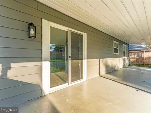 Exterior - 506 Pearl St, Frederick, MD 21701 photo 8 of 11