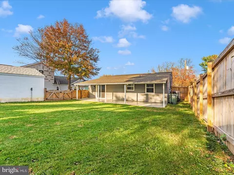 Exterior - 506 Pearl St, Frederick, MD 21701 photo 7 of 11