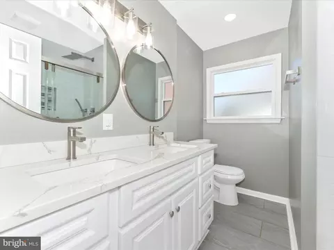 Bath - 506 Pearl St, Frederick, MD 21701 photo 2 of 2