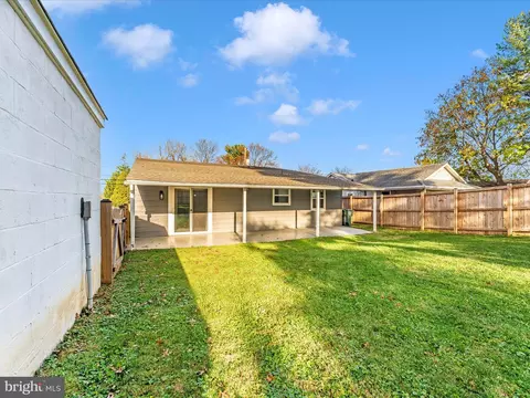 Exterior - 506 Pearl St, Frederick, MD 21701 photo 5 of 11