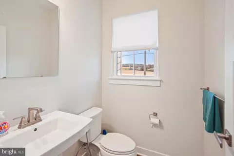 Bath - 6709 Mount Phillip Rd, Frederick, MD 21703 photo 1 of 1