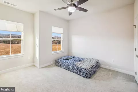 Bedroom - 6709 Mount Phillip Rd, Frederick, MD 21703 photo 6 of 8