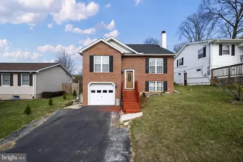 14 W H St, Brunswick, MD 21716