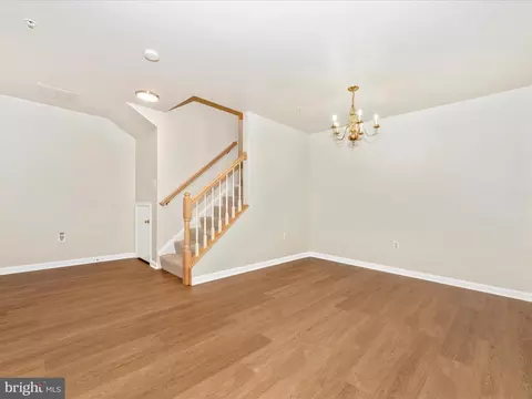 Living - 5018 Croydon Ter, Frederick, MD 21703 photo 6 of 9