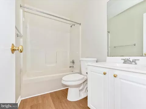 Bath - 5018 Croydon Ter, Frederick, MD 21703 photo 4 of 4