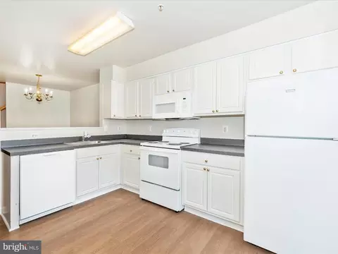 Kitchen - 5018 Croydon Ter, Frederick, MD 21703 photo 3 of 8