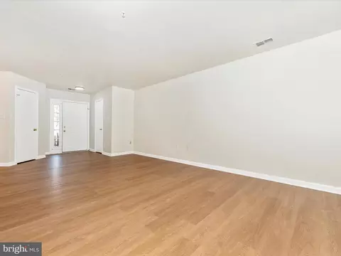 Living - 5018 Croydon Ter, Frederick, MD 21703 photo 4 of 9