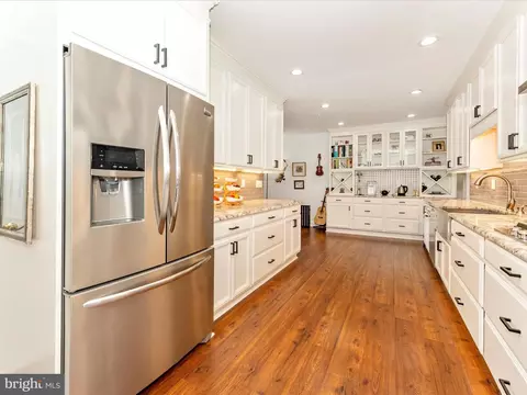2520 Waterside Dr #304, Frederick, MD 21701 photo 2