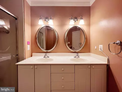 Bath - 2501 Coleridge Dr #1D, Frederick, MD 21702 photo 3 of 5