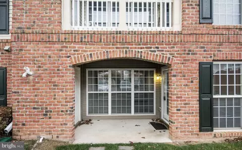 Exterior - 2501 Coleridge Dr #1D, Frederick, MD 21702 photo 1 of 4