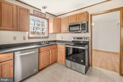Kitchen - 412 B Center St, Frederick, MD 21701 photo 1 of 2
