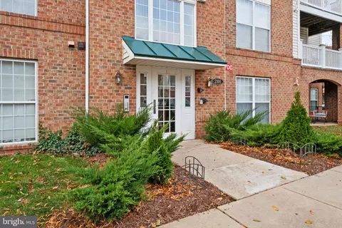 2100 Wayside Dr #1C, Frederick, MD 21702