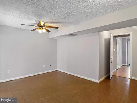 1512 Beverly Ct, Frederick, MD 21701 photo 5