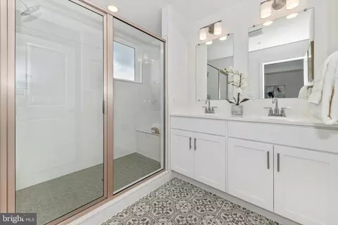 Entry Way - 708 Iron Forge Rd UNIT A, Frederick, MD 21702 photo 3 of 5