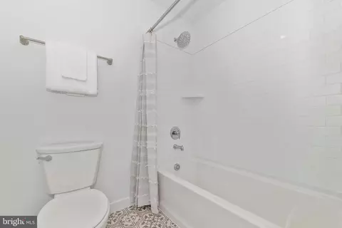 Bath - 708 Iron Forge Rd UNIT A, Frederick, MD 21702 photo 2 of 2