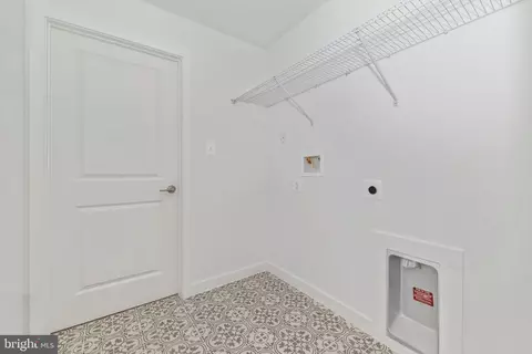 Entry Way - 708 Iron Forge Rd UNIT A, Frederick, MD 21702 photo 5 of 5