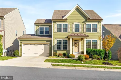 1010 Saxton Dr, Frederick, MD 21702