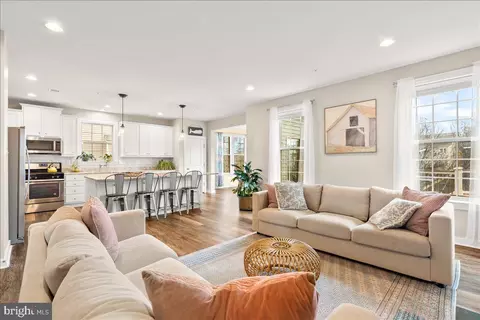 1010 Saxton Dr, Frederick, MD 21702 photo 8
