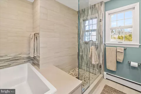 Bath - 8003 Clearfield Rd, Frederick, MD 21702 photo 2 of 3