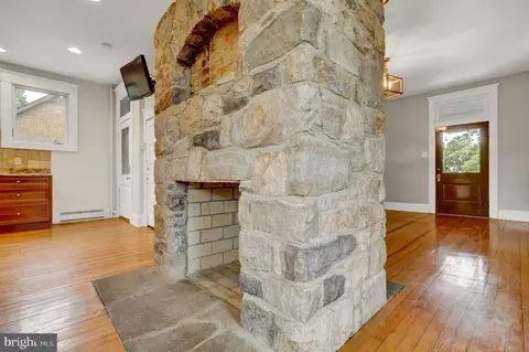 6637 Jefferson Blvd, Frederick, MD 21703 photo 12