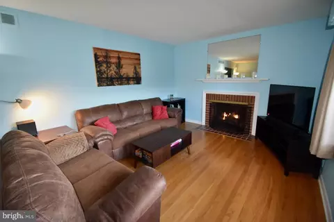 Living - 910 Pontiac Ave, Frederick, MD 21701 photo 2 of 2