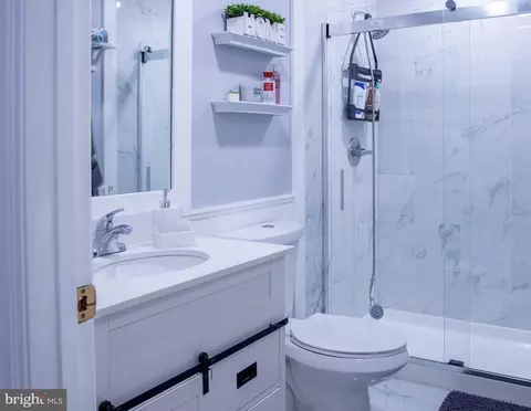Bath - 6918 Taran Ct, Frederick, MD 21703 photo 1 of 4