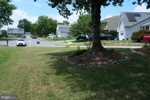 Exterior - 6918 Taran Ct, Frederick, MD 21703 photo 17 of 25