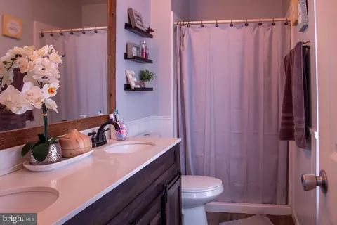 Entry Way - 6918 Taran Ct, Frederick, MD 21703 photo 12 of 18
