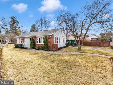 614 Mary St, Frederick, MD 21701 photo 4