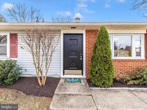 614 Mary St, Frederick, MD 21701 photo 2