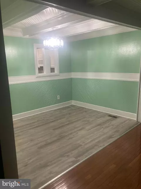 Dining - 27 Mountaingate Dr, Frederick, MD 21703 photo 1 of 1