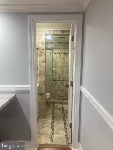 Entry Way - 27 Mountaingate Dr, Frederick, MD 21703 photo 3 of 5