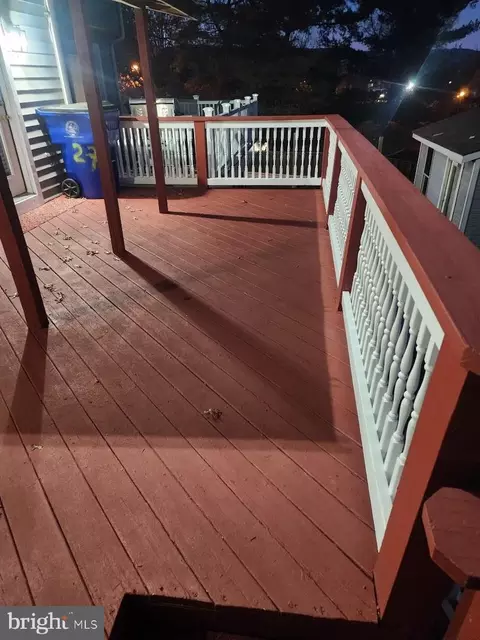 Exterior - 27 Mountaingate Dr, Frederick, MD 21703 photo 2 of 3