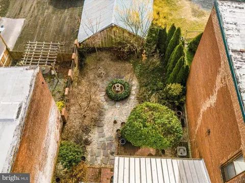 Exterior - 222 Patrick St E, Frederick, MD 21701 photo 14 of 16