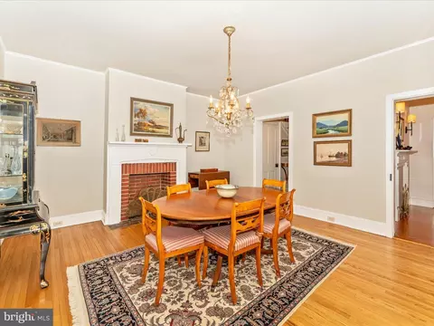 Dining - 222 Patrick St E, Frederick, MD 21701 photo 3 of 6
