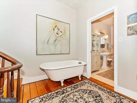 Entry Way - 222 Patrick St E, Frederick, MD 21701 photo 10 of 16
