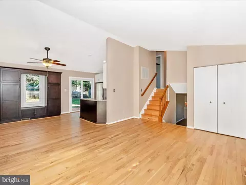208 Thames Dr, Frederick, MD 21702 photo 7